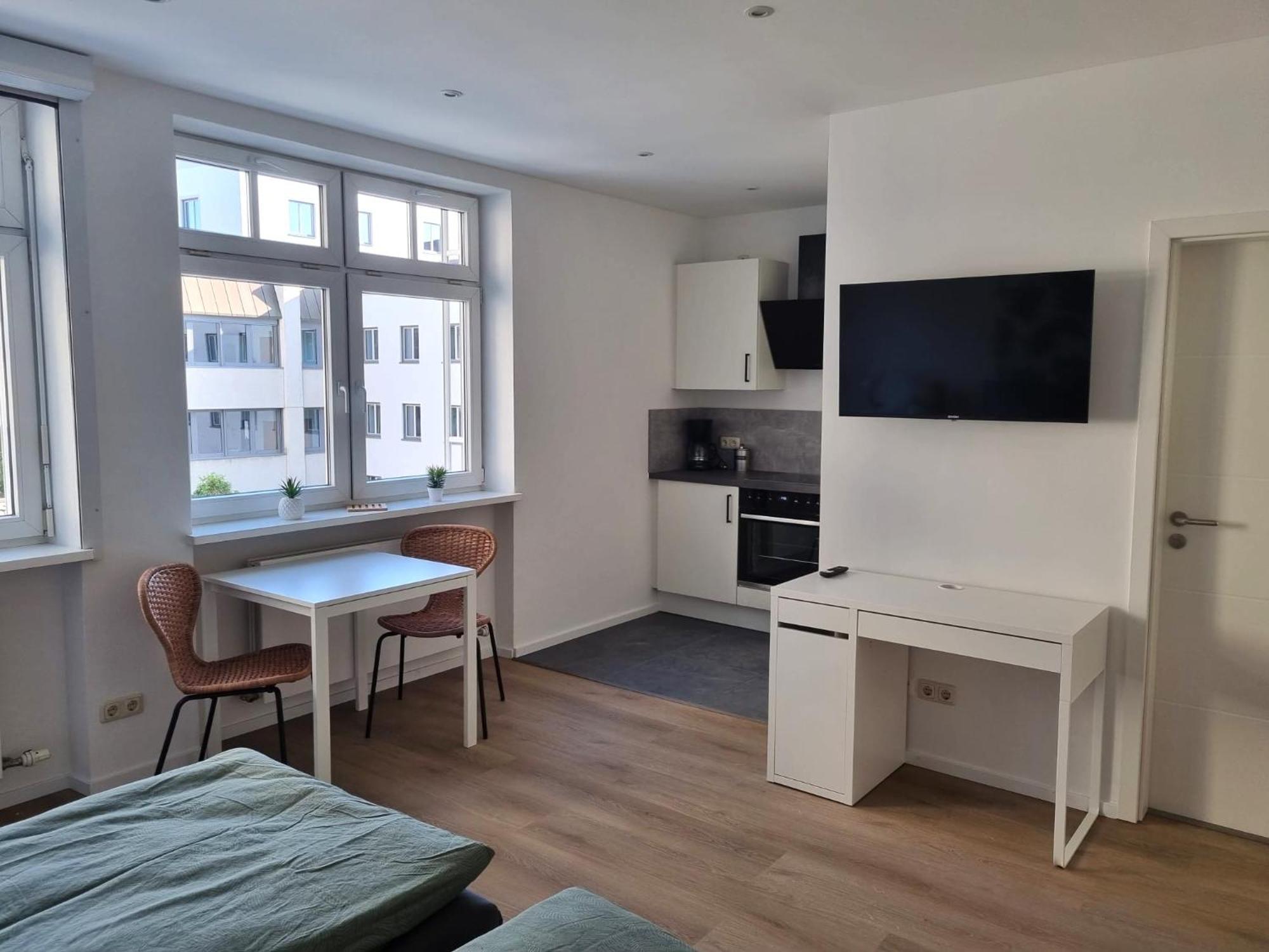 Wohnung Donau - Im Zentrum, Kueche, Parkplatz, Ruhig Gelegen Passau Exterior photo
